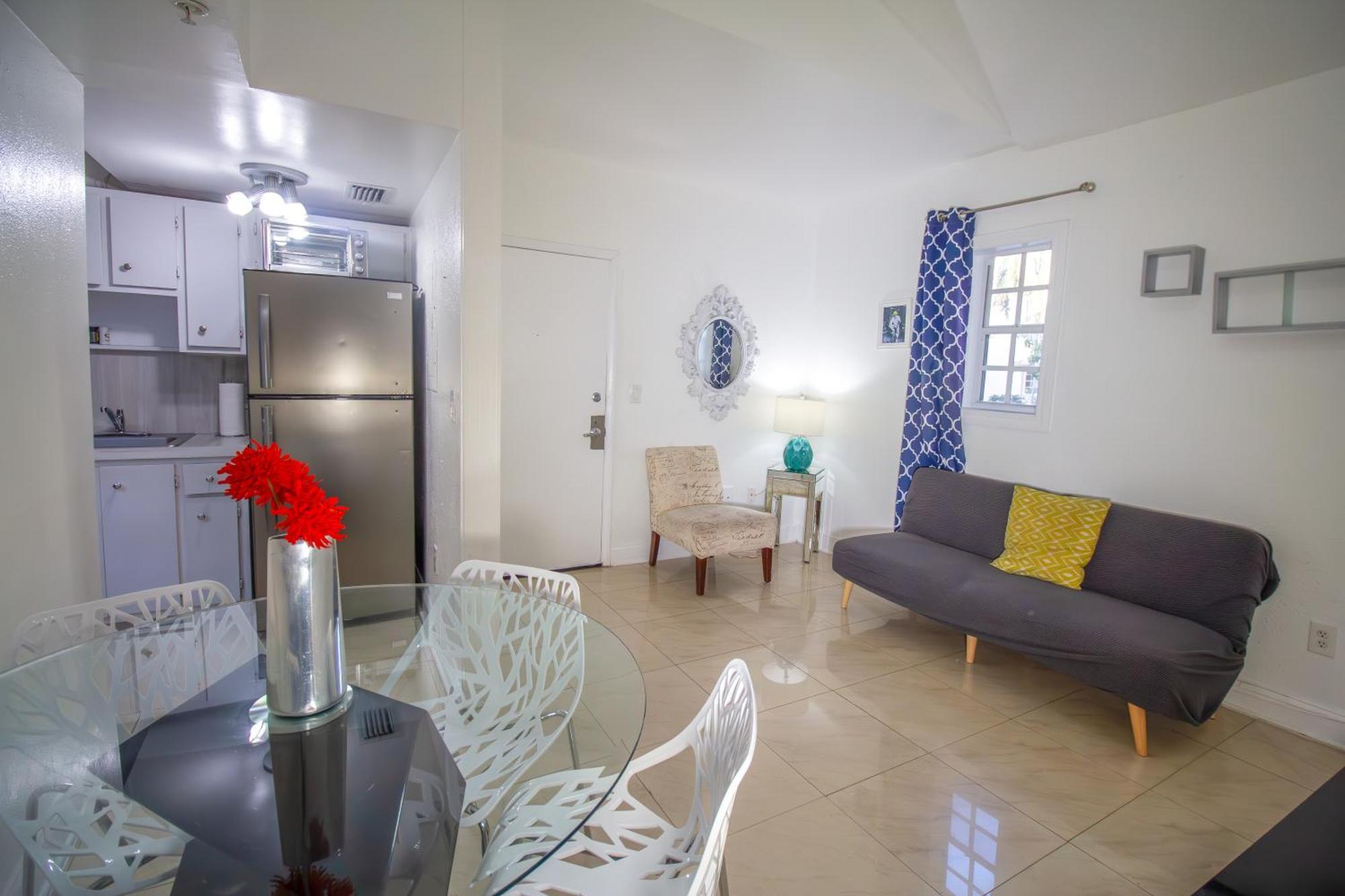 Hispaniola Apartments Part Of The Oasis Casita Collection 마이애미 비치 외부 사진